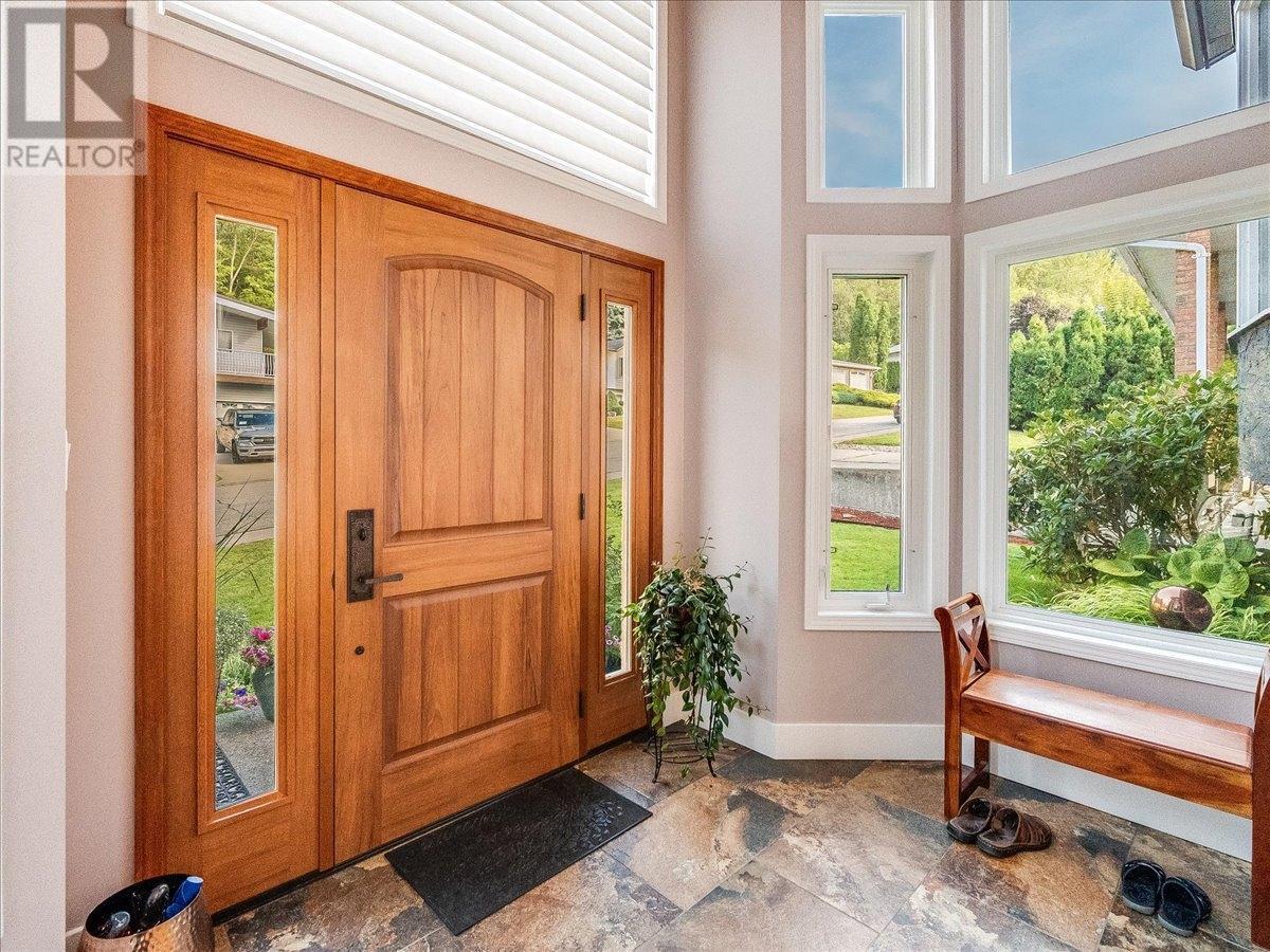 2310 Mcbride Street, Trail, British Columbia  V1R 4N8 - Photo 7 - 10344778
