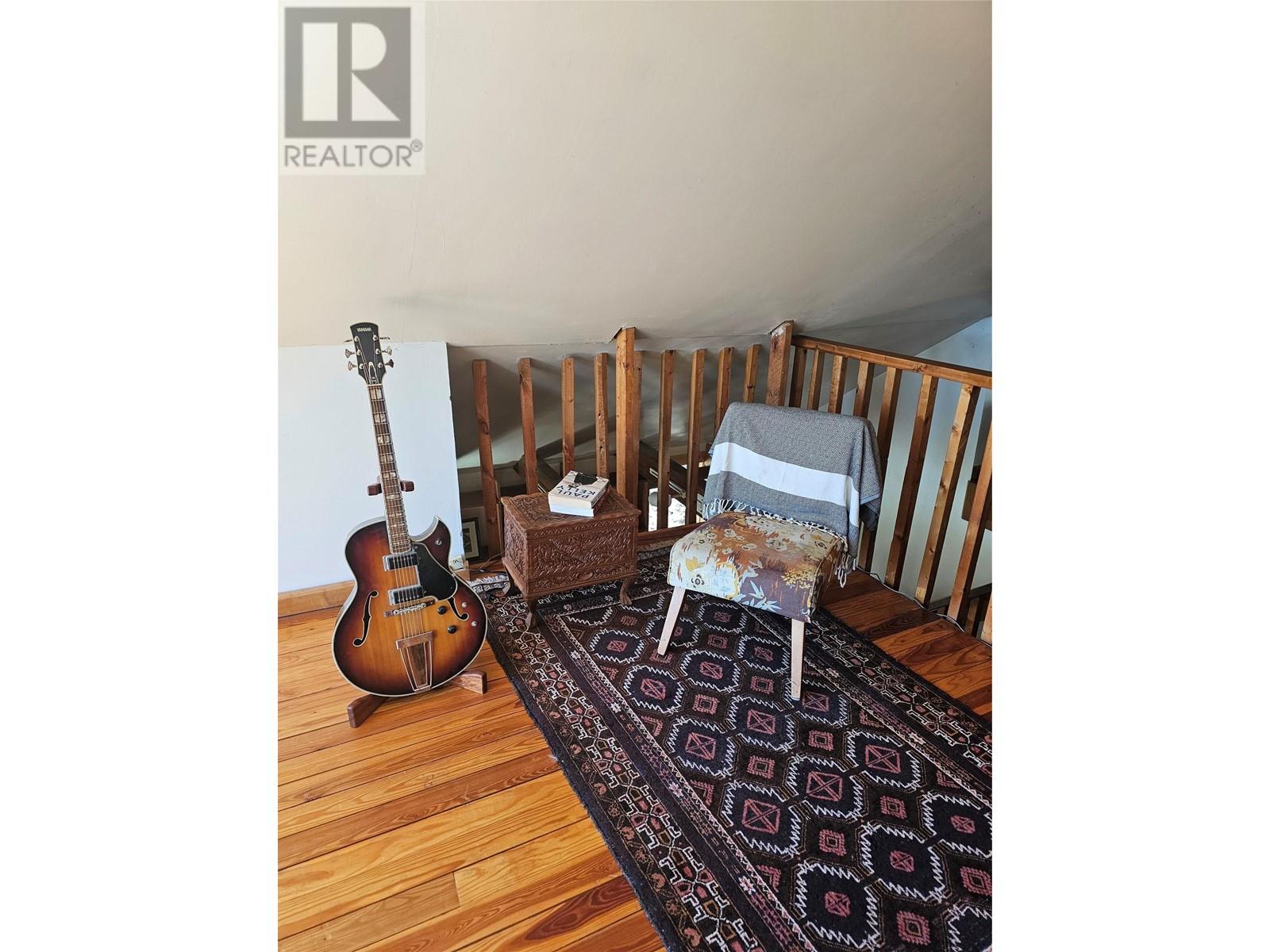 2034 Cliff Street, Rossland, British Columbia  V0G 1Y0 - Photo 21 - 10344722