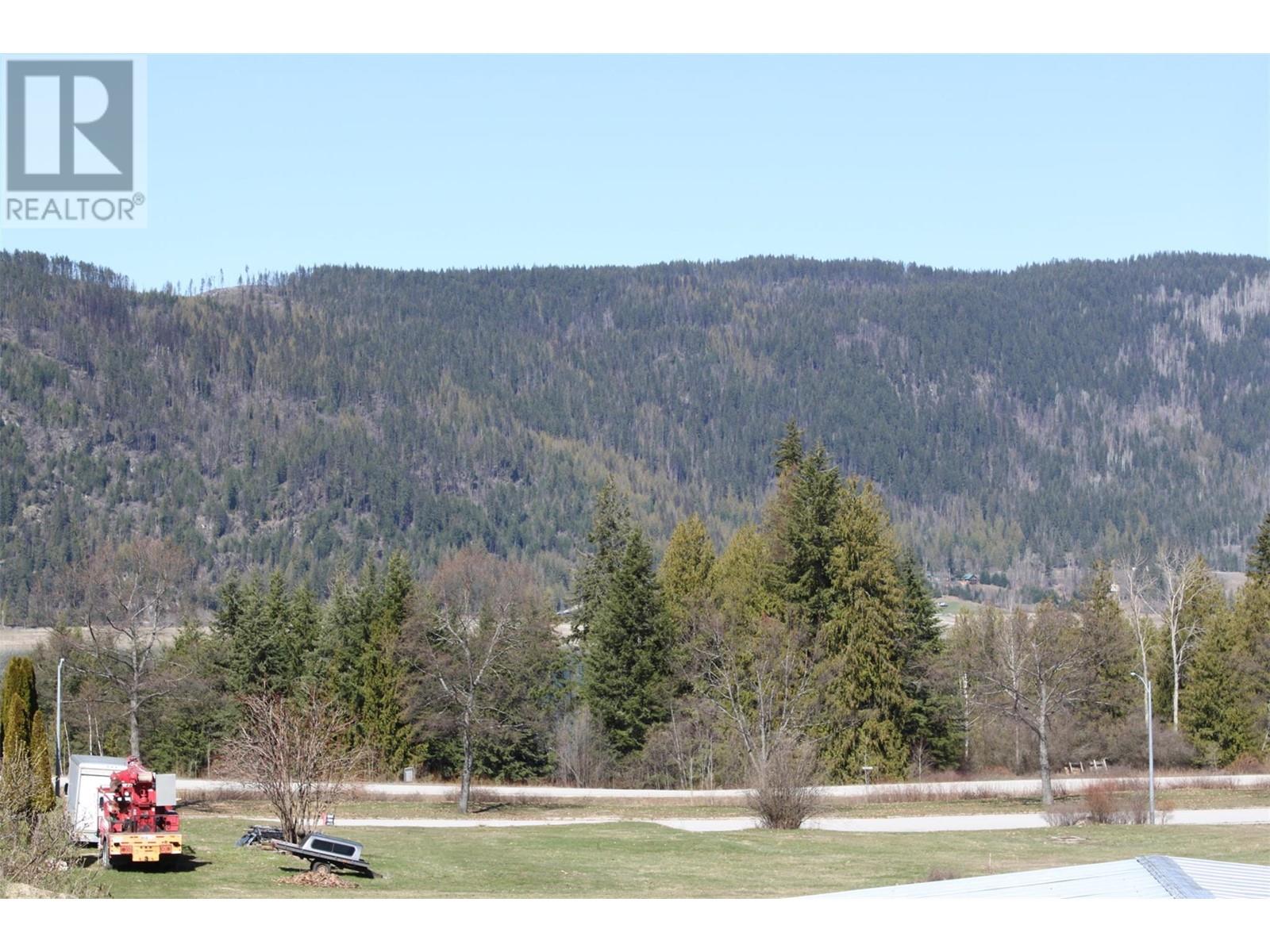208 Maple Street, Fauquier, British Columbia  V0G 1K0 - Photo 21 - 10344804