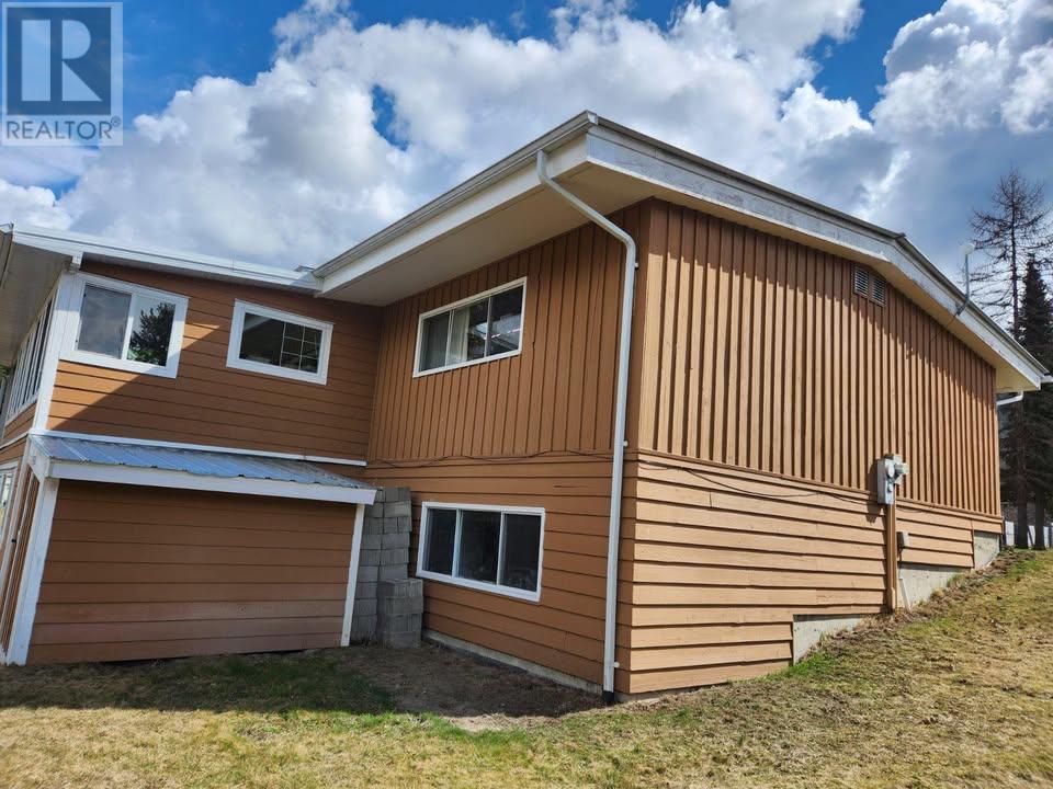208 Maple Street, Fauquier, British Columbia  V0G 1K0 - Photo 23 - 10344804