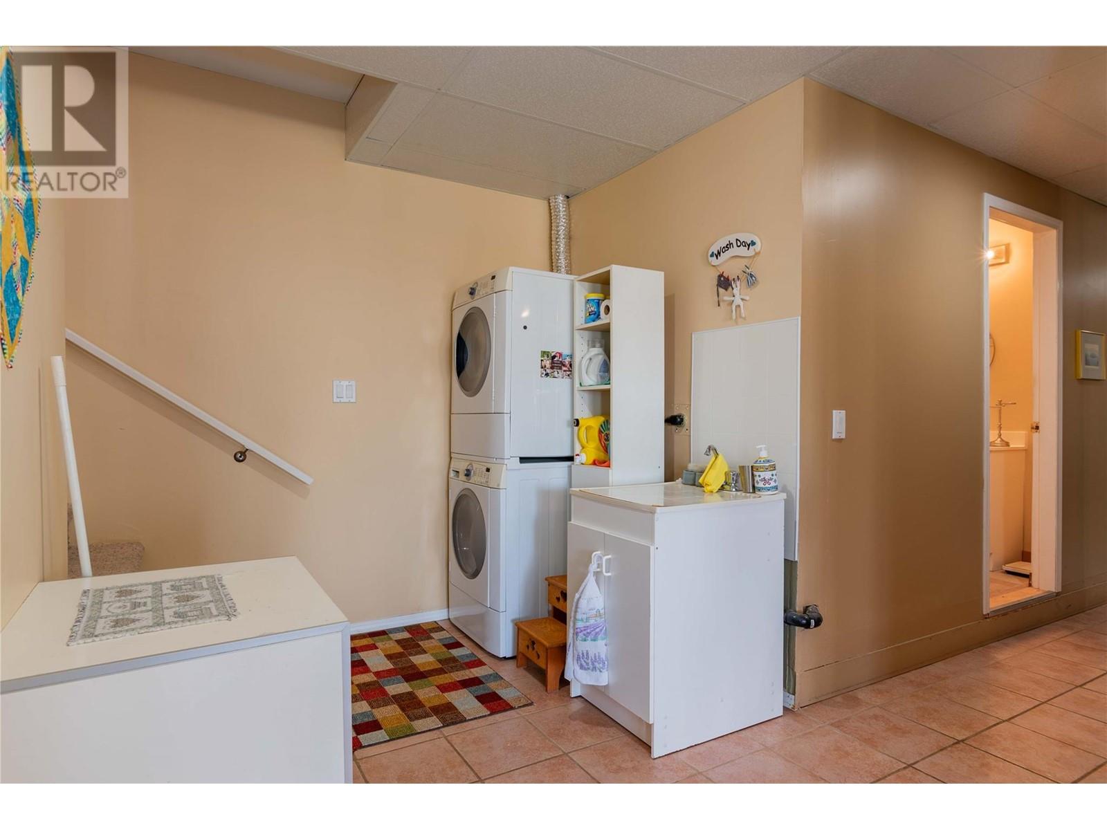 4155 Casino Road, Trail, British Columbia  V1R 4X3 - Photo 17 - 10344269