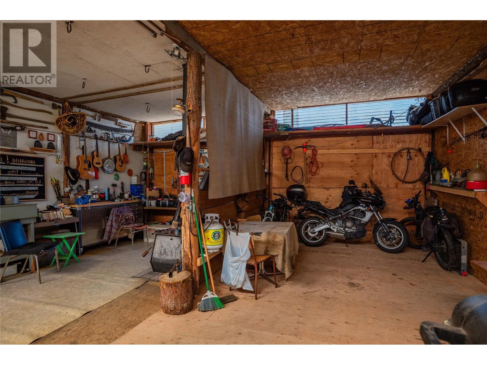 4155 Casino Road, Trail, British Columbia  V1R 4X3 - Photo 32 - 10344269