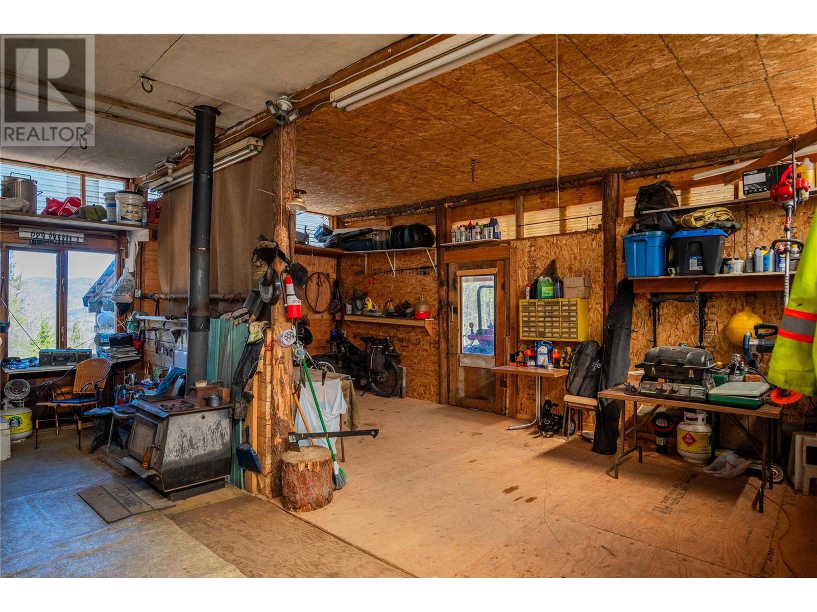 4155 Casino Road, Trail, British Columbia  V1R 4X3 - Photo 34 - 10344269