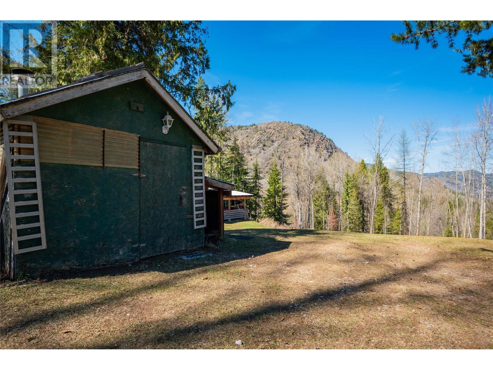 4155 Casino Road, Trail, British Columbia  V1R 4X3 - Photo 38 - 10344269
