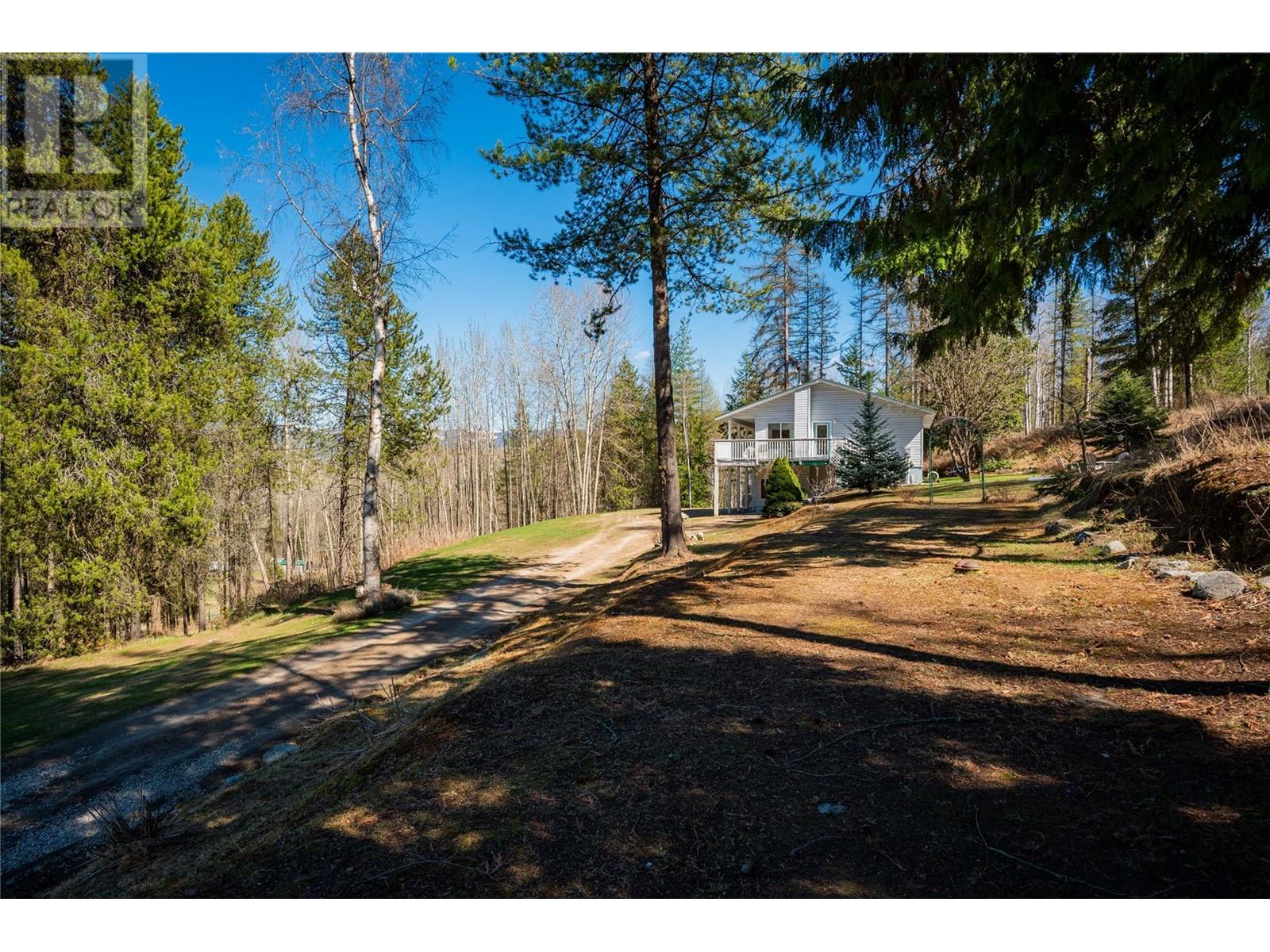4155 Casino Road, Trail, British Columbia  V1R 4X3 - Photo 39 - 10344269