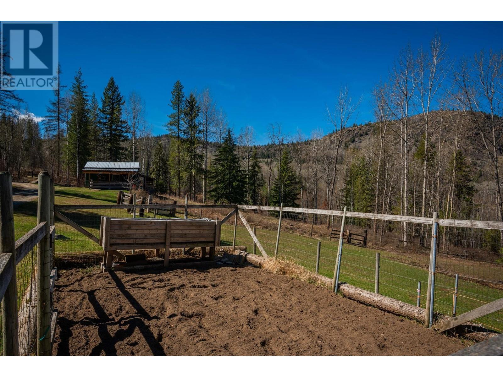 4155 Casino Road, Trail, British Columbia  V1R 4X3 - Photo 42 - 10344269