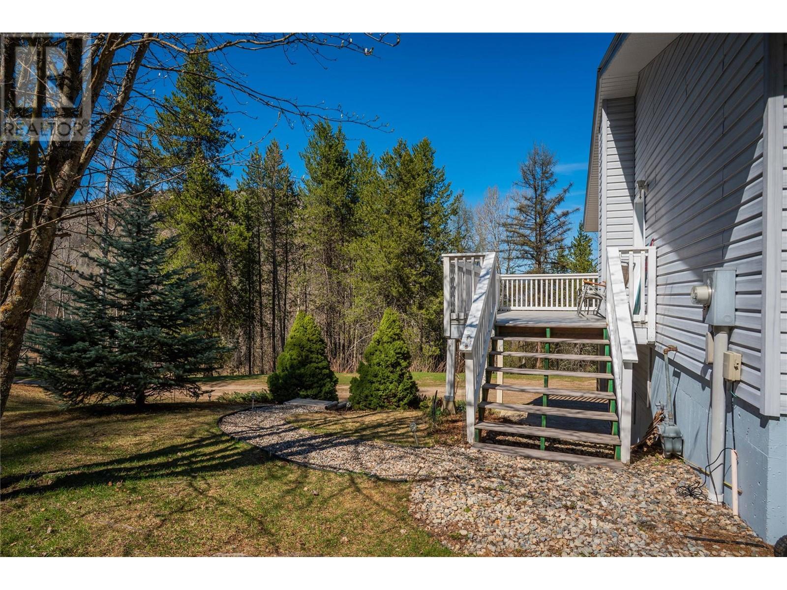 4155 Casino Road, Trail, British Columbia  V1R 4X3 - Photo 49 - 10344269