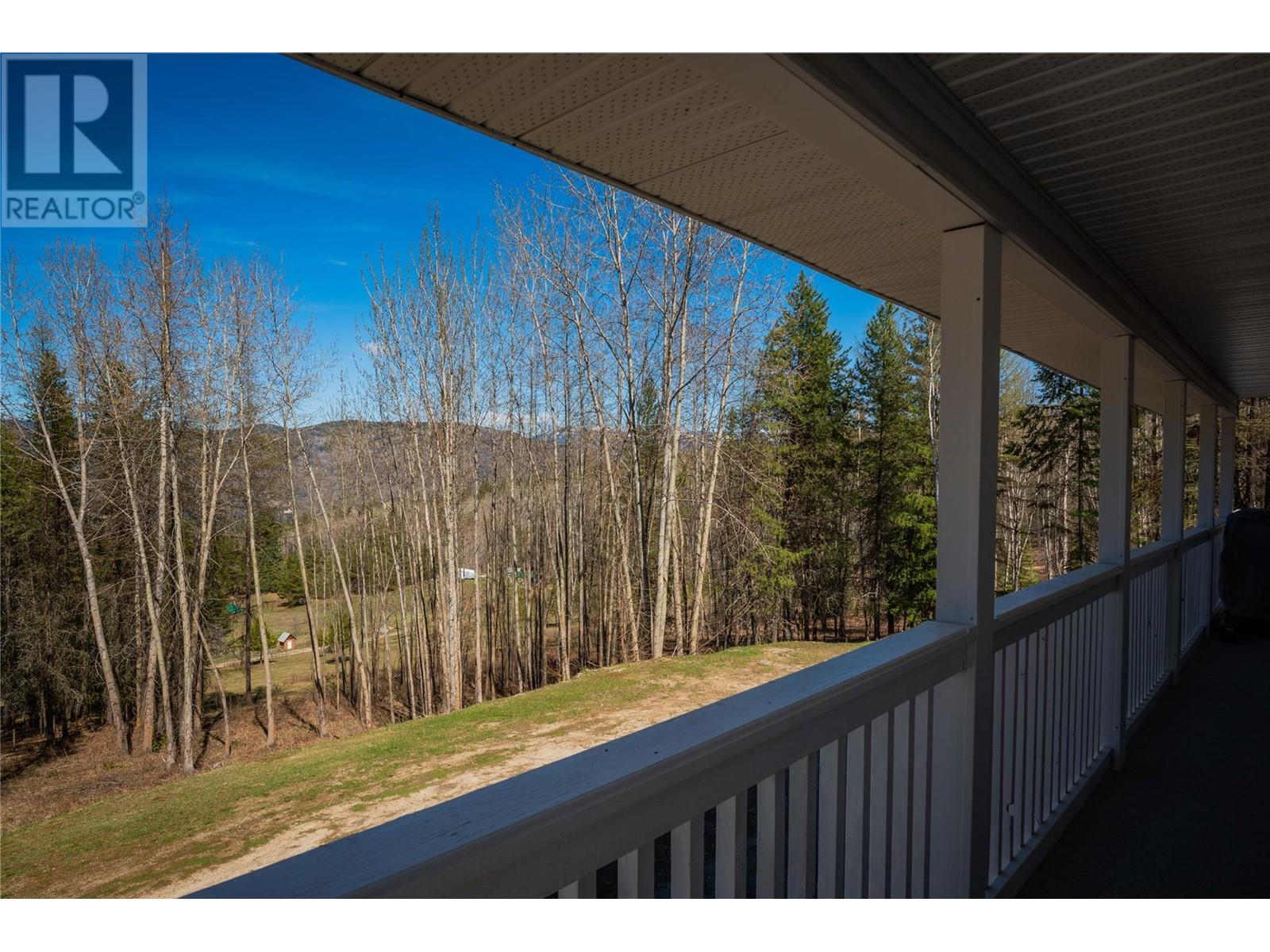 4155 Casino Road, Trail, British Columbia  V1R 4X3 - Photo 53 - 10344269