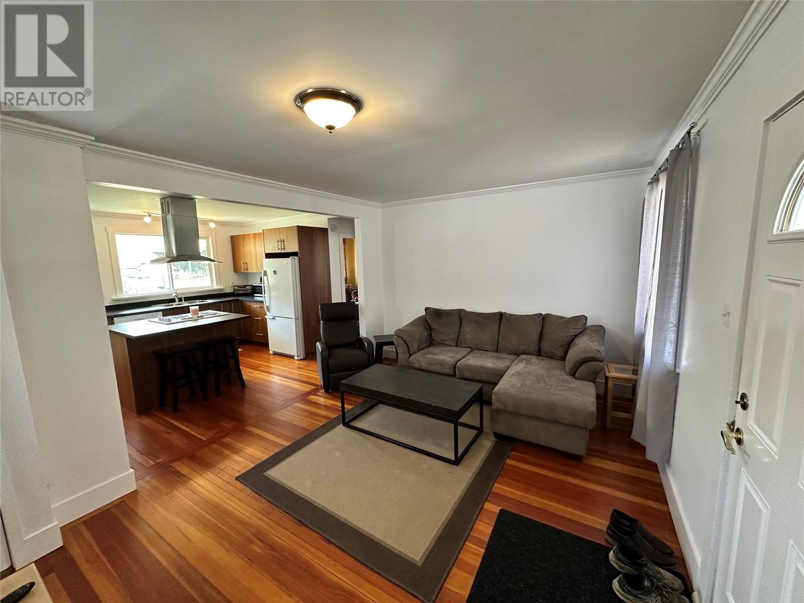 2264 Eighth Avenue, Trail, British Columbia  V1R 3E3 - Photo 3 - 10344990