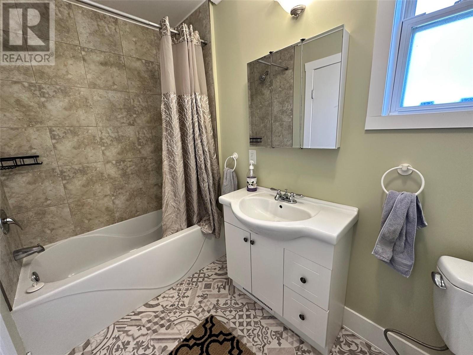 2264 Eighth Avenue, Trail, British Columbia  V1R 3E3 - Photo 9 - 10344990
