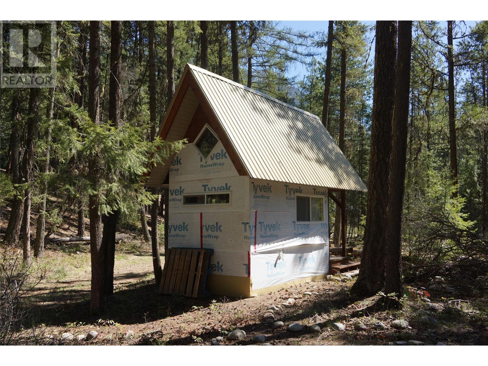 3975 Barbados Road, Crescent Valley, British Columbia  V0G 2E0 - Photo 10 - 10344830