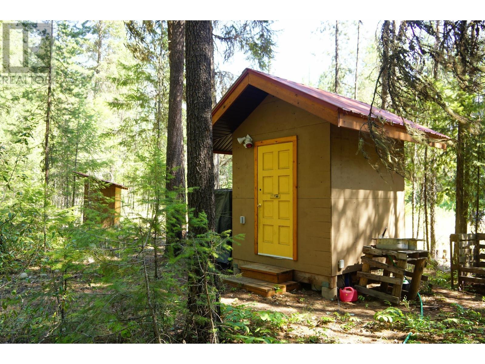 3975 Barbados Road, Crescent Valley, British Columbia  V0G 2E0 - Photo 14 - 10344830