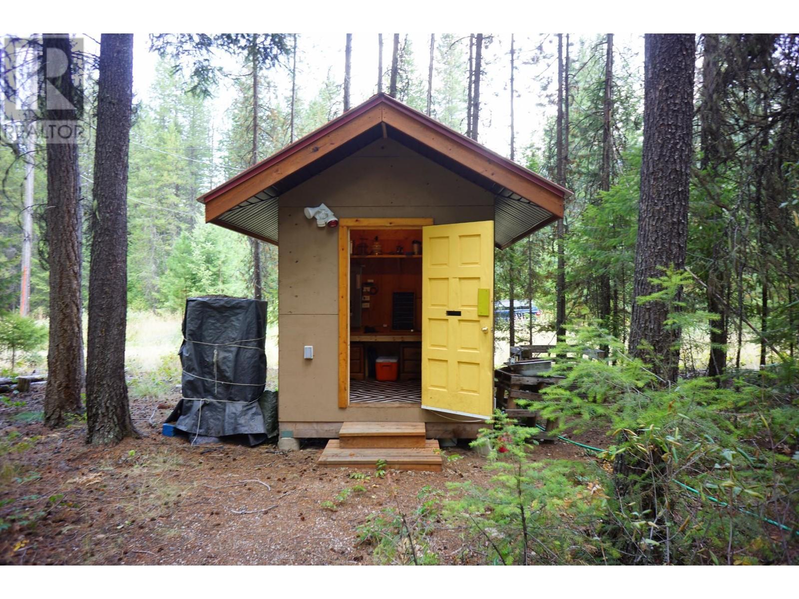 3975 Barbados Road, Crescent Valley, British Columbia  V0G 2E0 - Photo 18 - 10344830