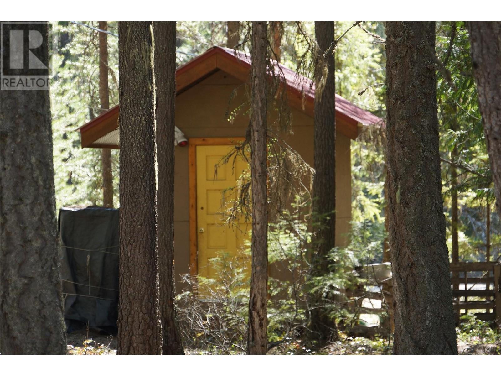 3975 Barbados Road, Crescent Valley, British Columbia  V0G 2E0 - Photo 19 - 10344830