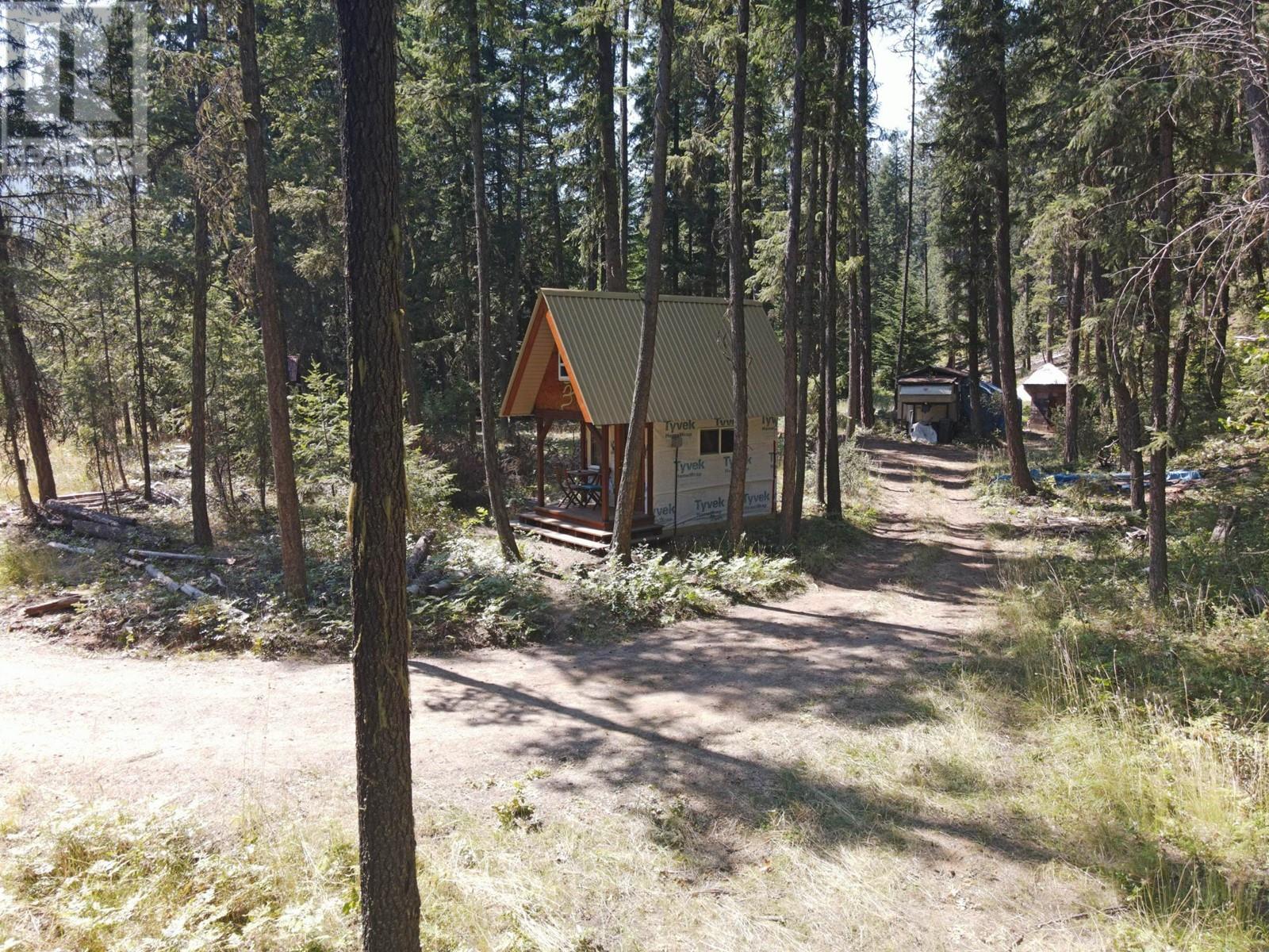3975 Barbados Road, Crescent Valley, British Columbia  V0G 2E0 - Photo 3 - 10344830