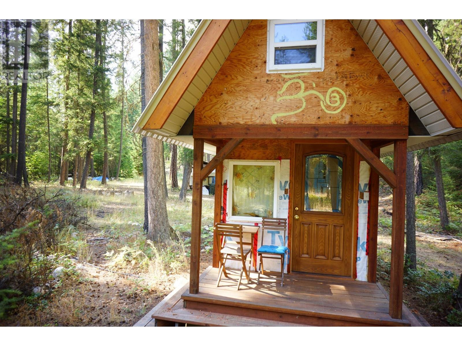 3975 Barbados Road, Crescent Valley, British Columbia  V0G 2E0 - Photo 5 - 10344830