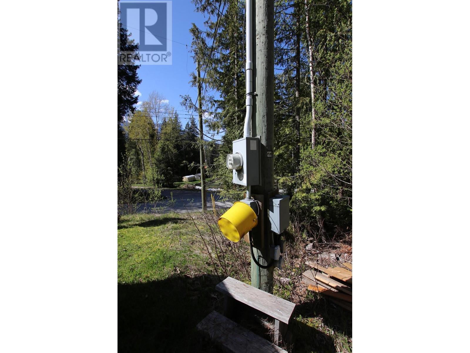 483 Bayview Road, Nakusp, British Columbia  V0G 1R1 - Photo 14 - 10344833