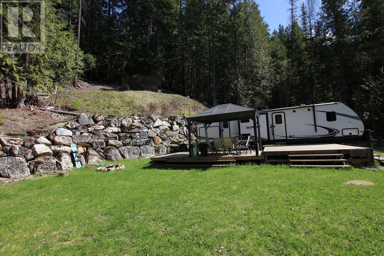 483 Bayview Road, Nakusp, British Columbia  V0G 1R1 - Photo 5 - 10344833