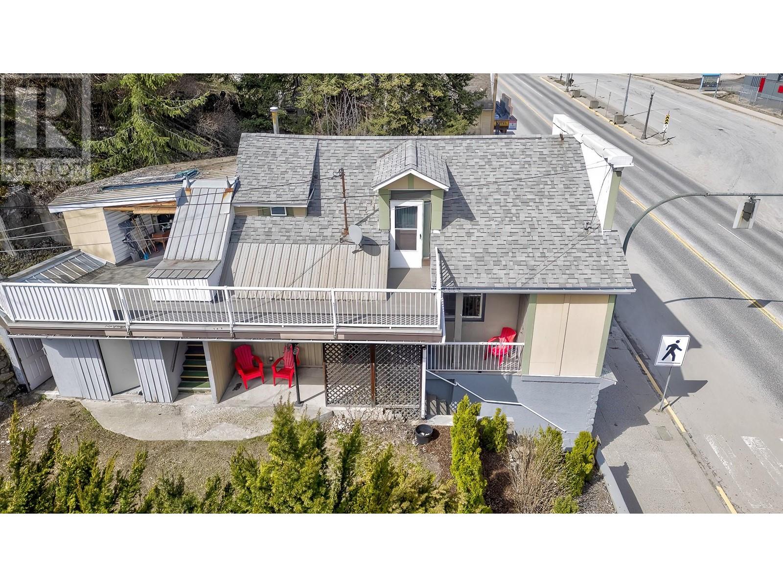 792 Rossland Avenue, Trail, British Columbia  V1R 3N3 - Photo 2 - 10344987