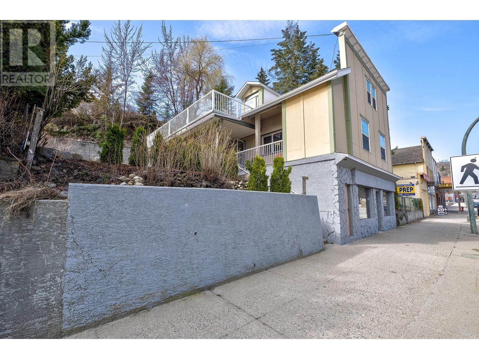 792 Rossland Avenue, Trail, British Columbia  V1R 3N3 - Photo 38 - 10344987