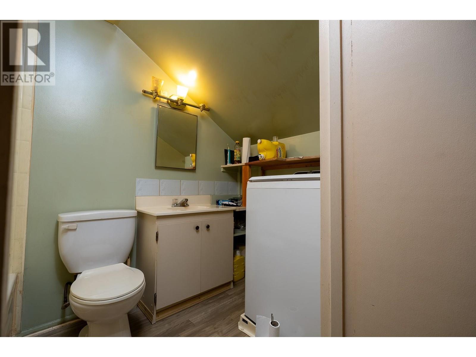 792 Rossland Avenue, Trail, British Columbia  V1R 3N3 - Photo 60 - 10344987