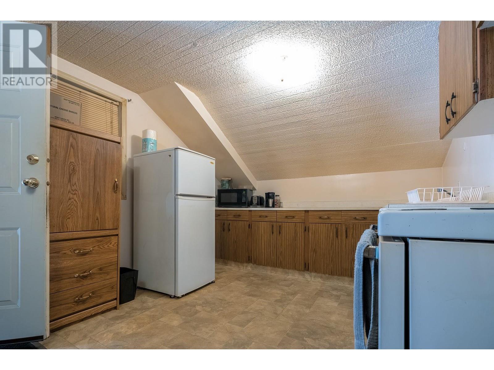 792 Rossland Avenue, Trail, British Columbia  V1R 3N3 - Photo 63 - 10344987
