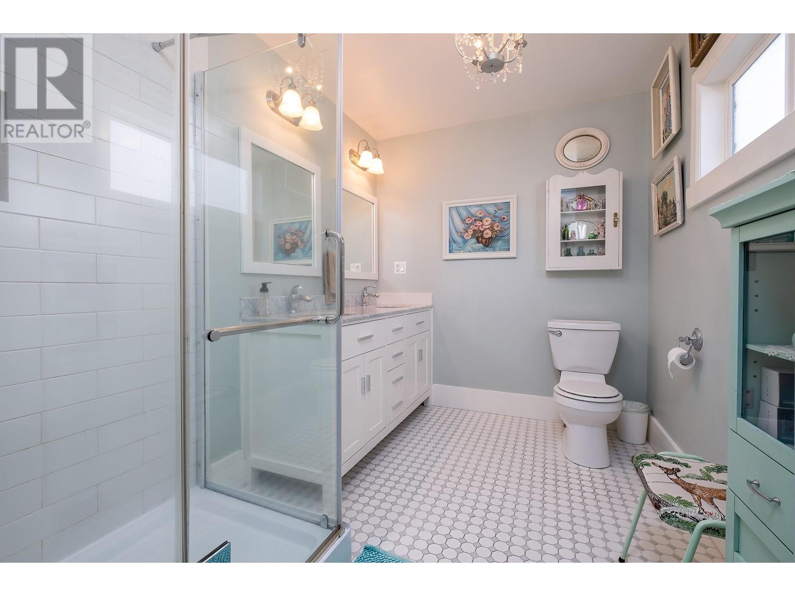 2186 Fourth Avenue, Rossland, British Columbia  V0G 1Y0 - Photo 26 - 10344773