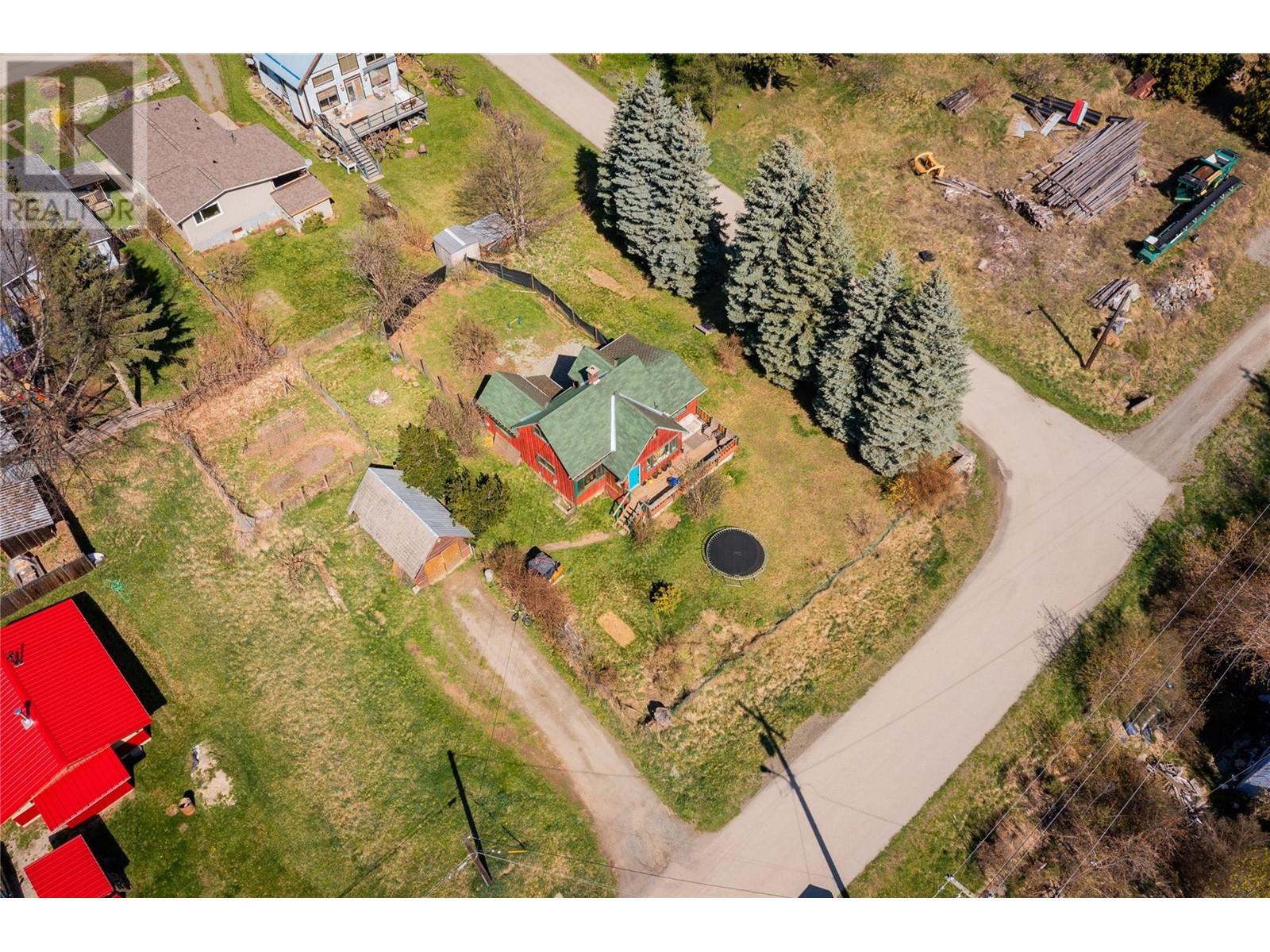 131 Washington Street N, Kaslo, British Columbia  V0G 1M0 - Photo 2 - 10344624