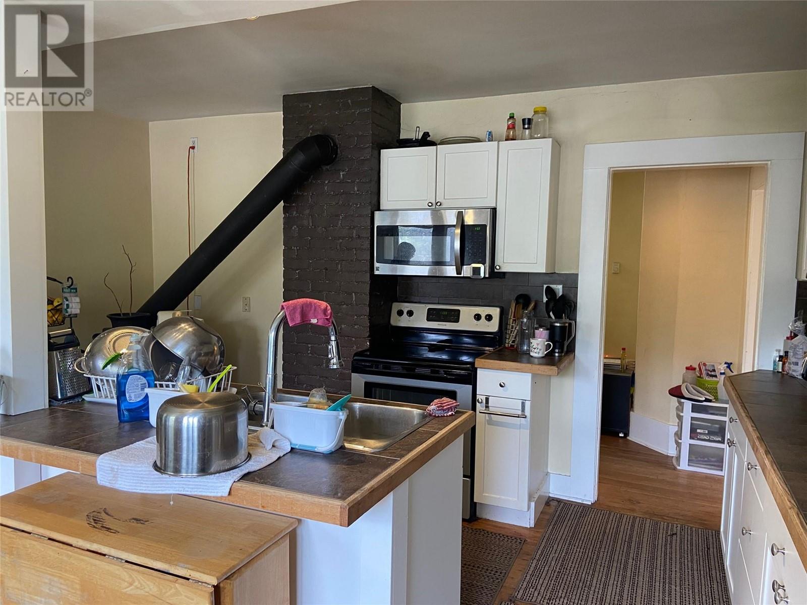 1205 Green Avenue, Trail, British Columbia  V1R 4J9 - Photo 10 - 10344936