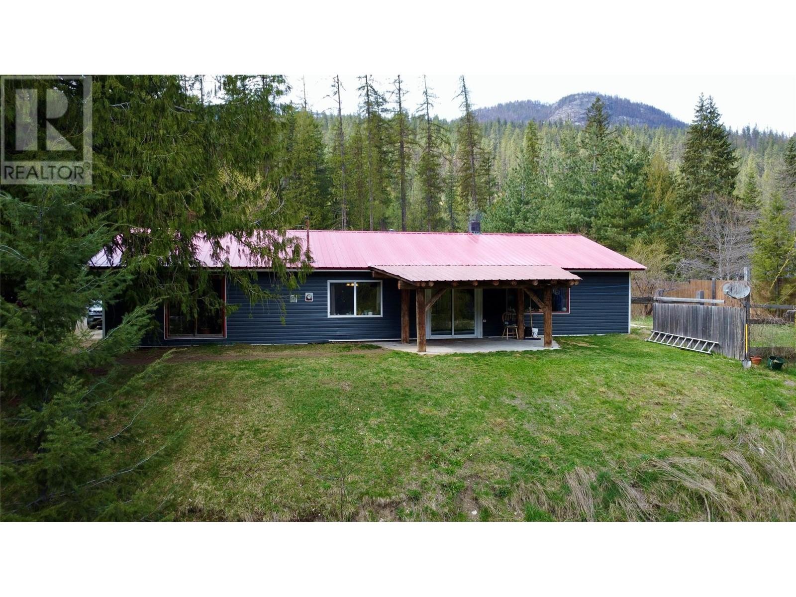 8832 Slocan West Rd Slocan West Road, Slocan, British Columbia  V0G 2C0 - Photo 22 - 10345172