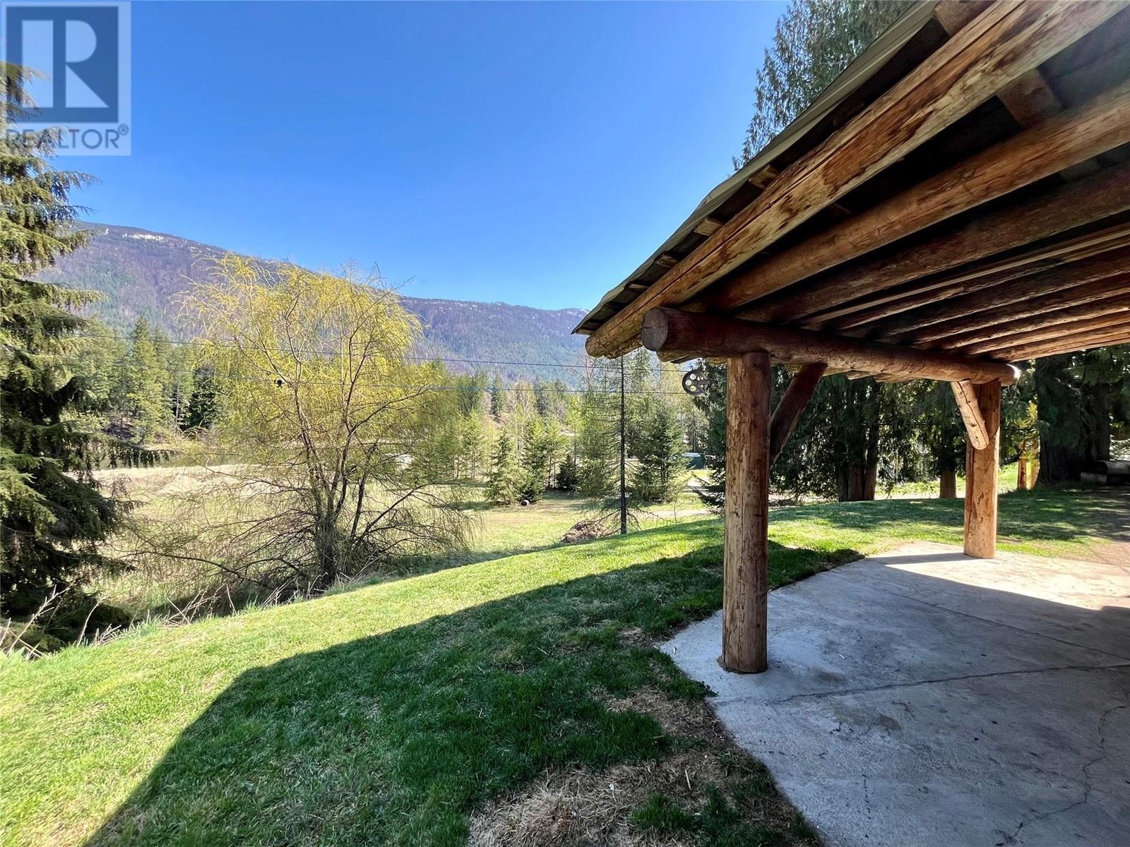 8832 Slocan West Rd Slocan West Road, Slocan, British Columbia  V0G 2C0 - Photo 4 - 10345172