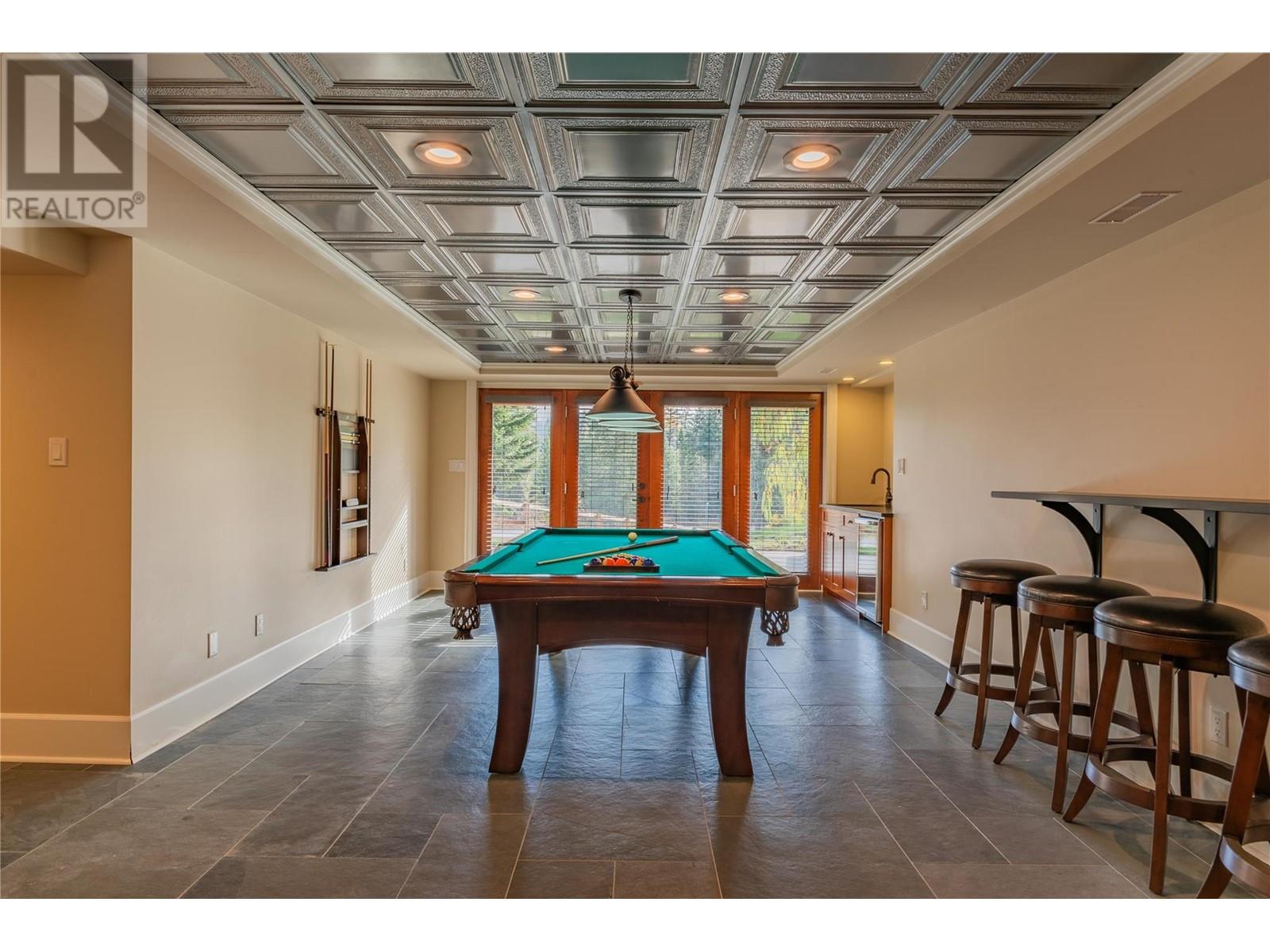 635 Highway 22 Highway, Rossland, British Columbia  V0G 1Y0 - Photo 38 - 10345176