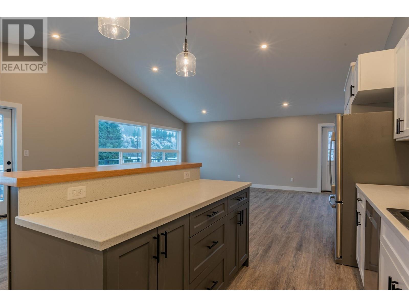 418 2nd Avenue, Rivervale, British Columbia  V1R 4V5 - Photo 5 - 10345139
