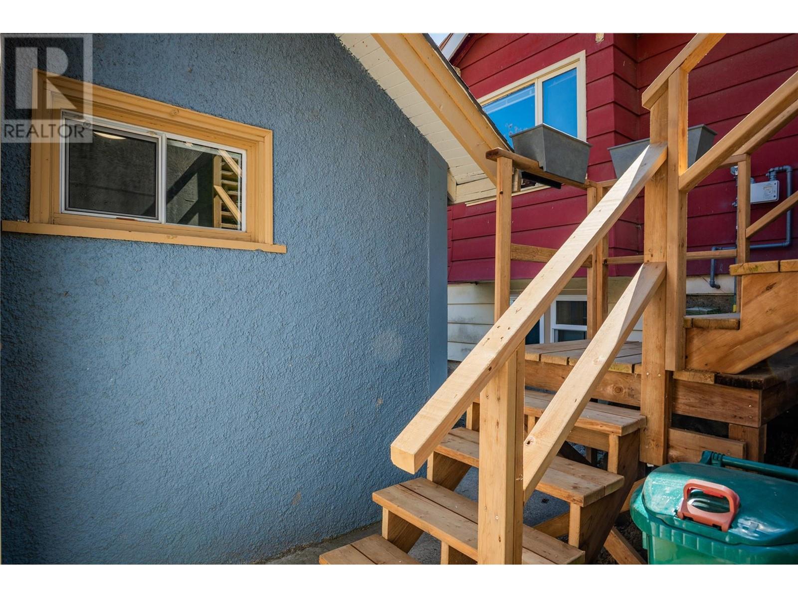 1410 Tamarac Avenue, Trail, British Columbia  V1R 4J3 - Photo 32 - 10345470