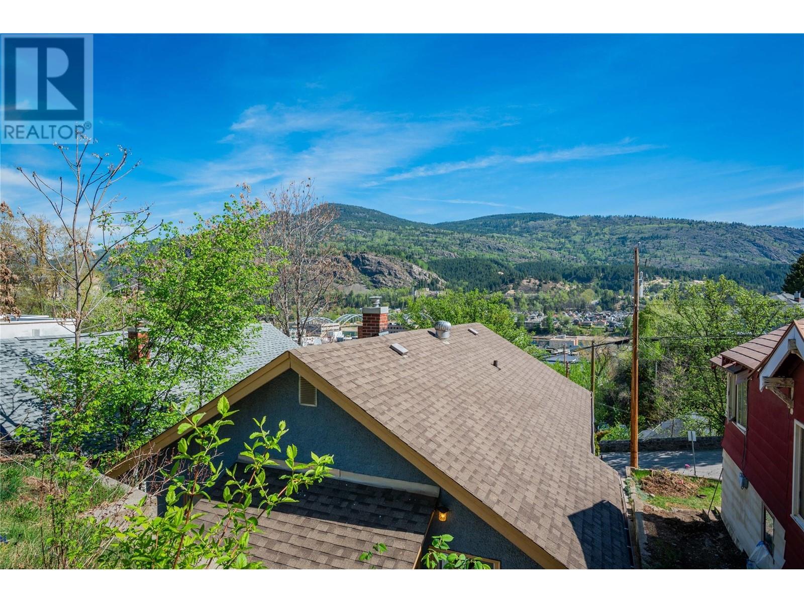 1410 Tamarac Avenue, Trail, British Columbia  V1R 4J3 - Photo 35 - 10345470