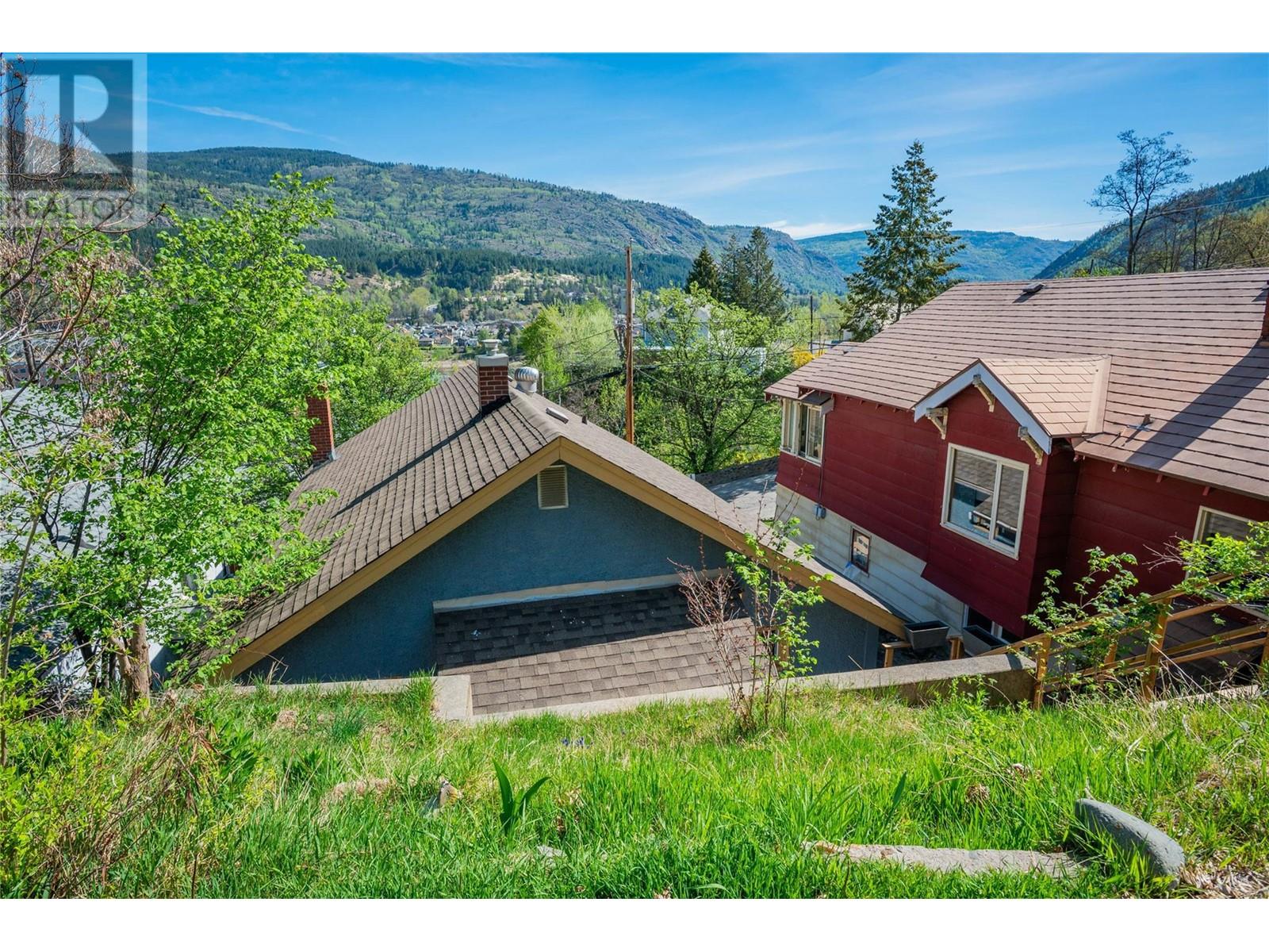 1410 Tamarac Avenue, Trail, British Columbia  V1R 4J3 - Photo 38 - 10345470