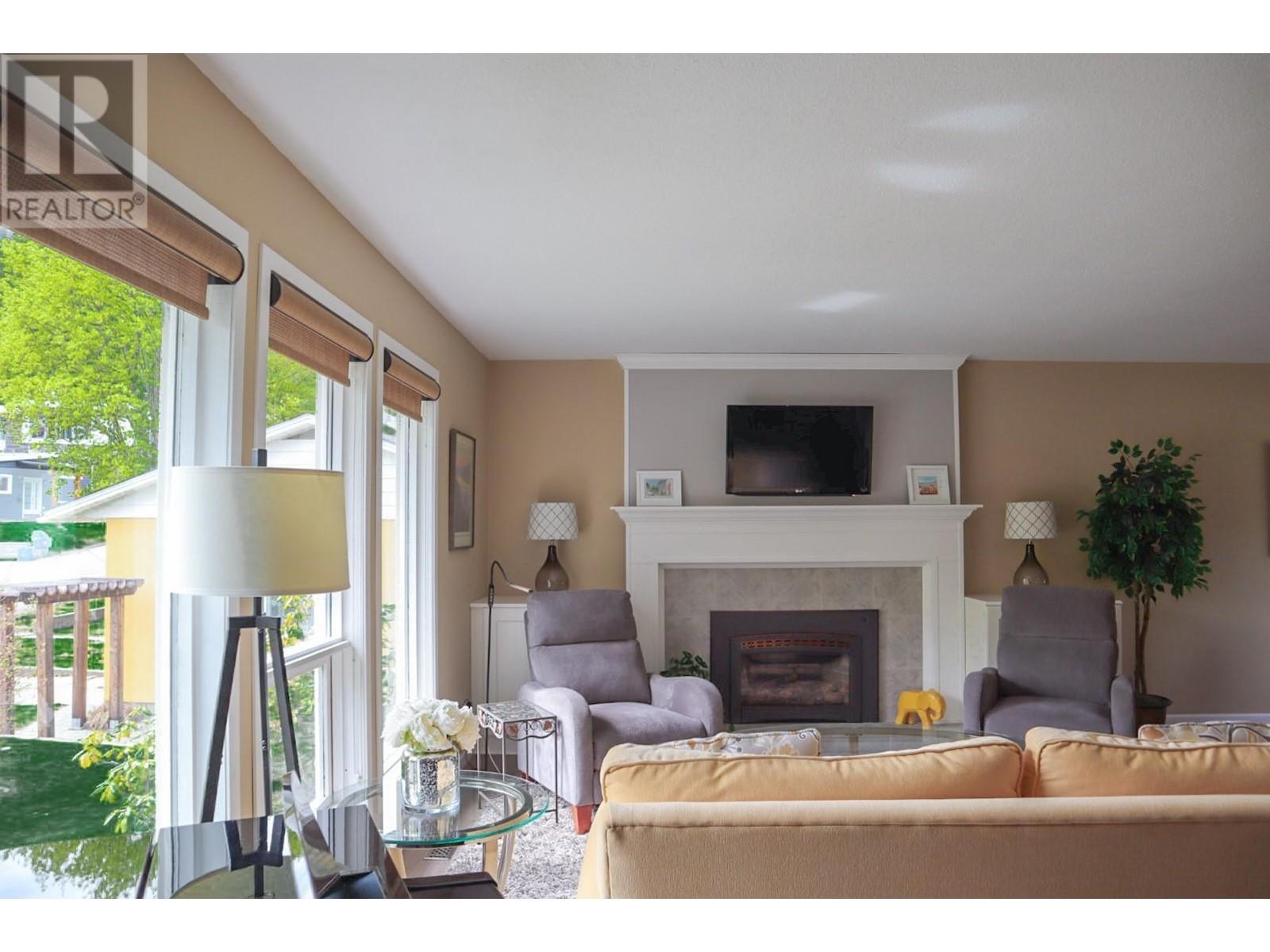 836 Burns Avenue, Warfield, British Columbia  V1R 2G1 - Photo 11 - 10345406
