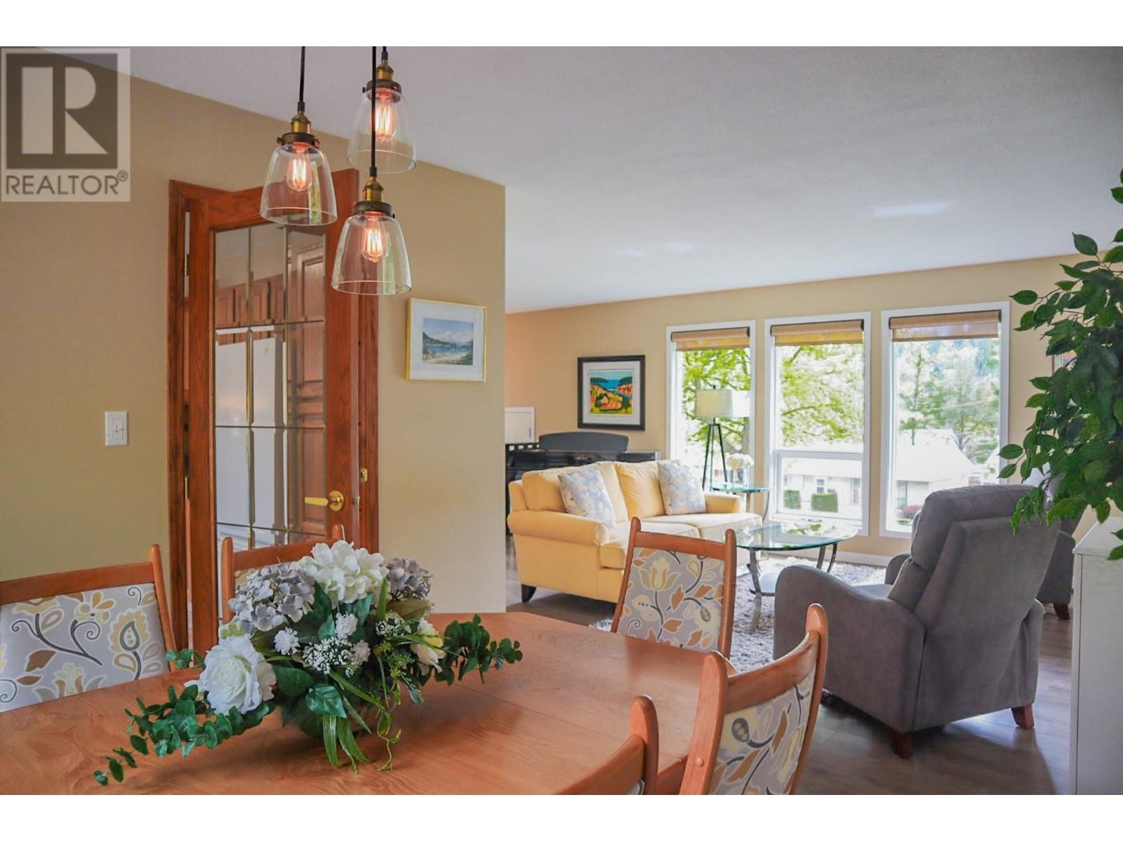 836 Burns Avenue, Warfield, British Columbia  V1R 2G1 - Photo 18 - 10345406