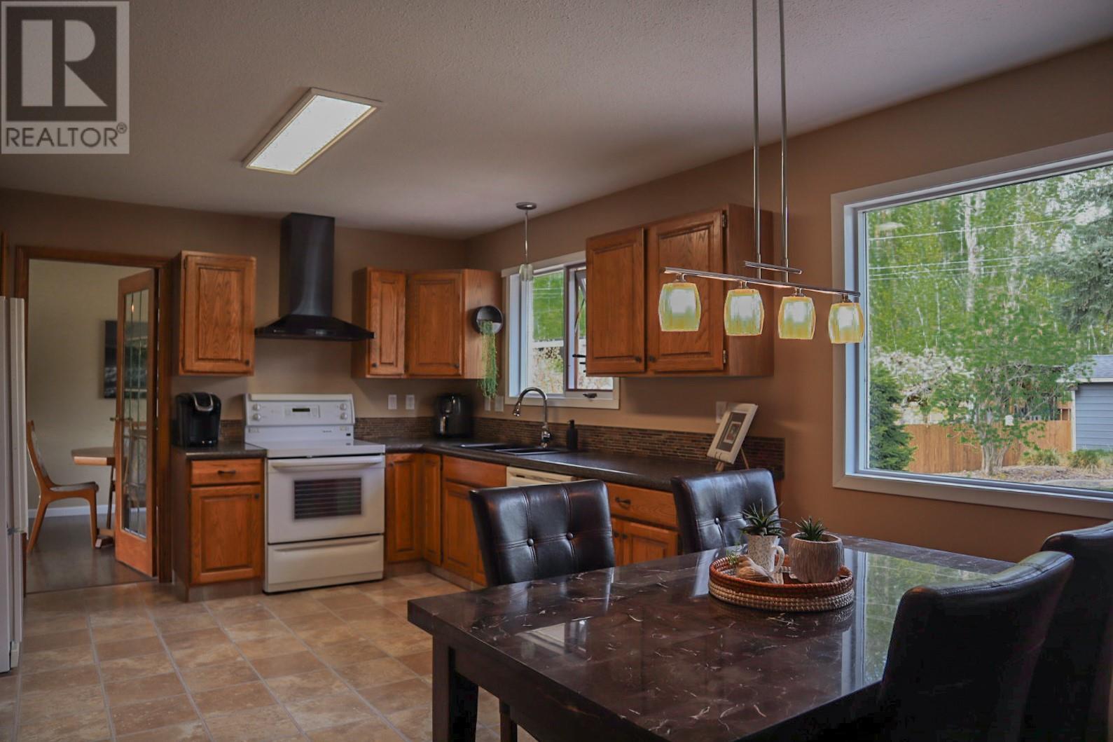 836 Burns Avenue, Warfield, British Columbia  V1R 2G1 - Photo 30 - 10345406