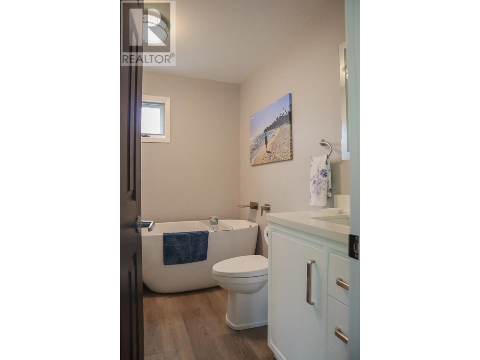 836 Burns Avenue, Warfield, British Columbia  V1R 2G1 - Photo 49 - 10345406