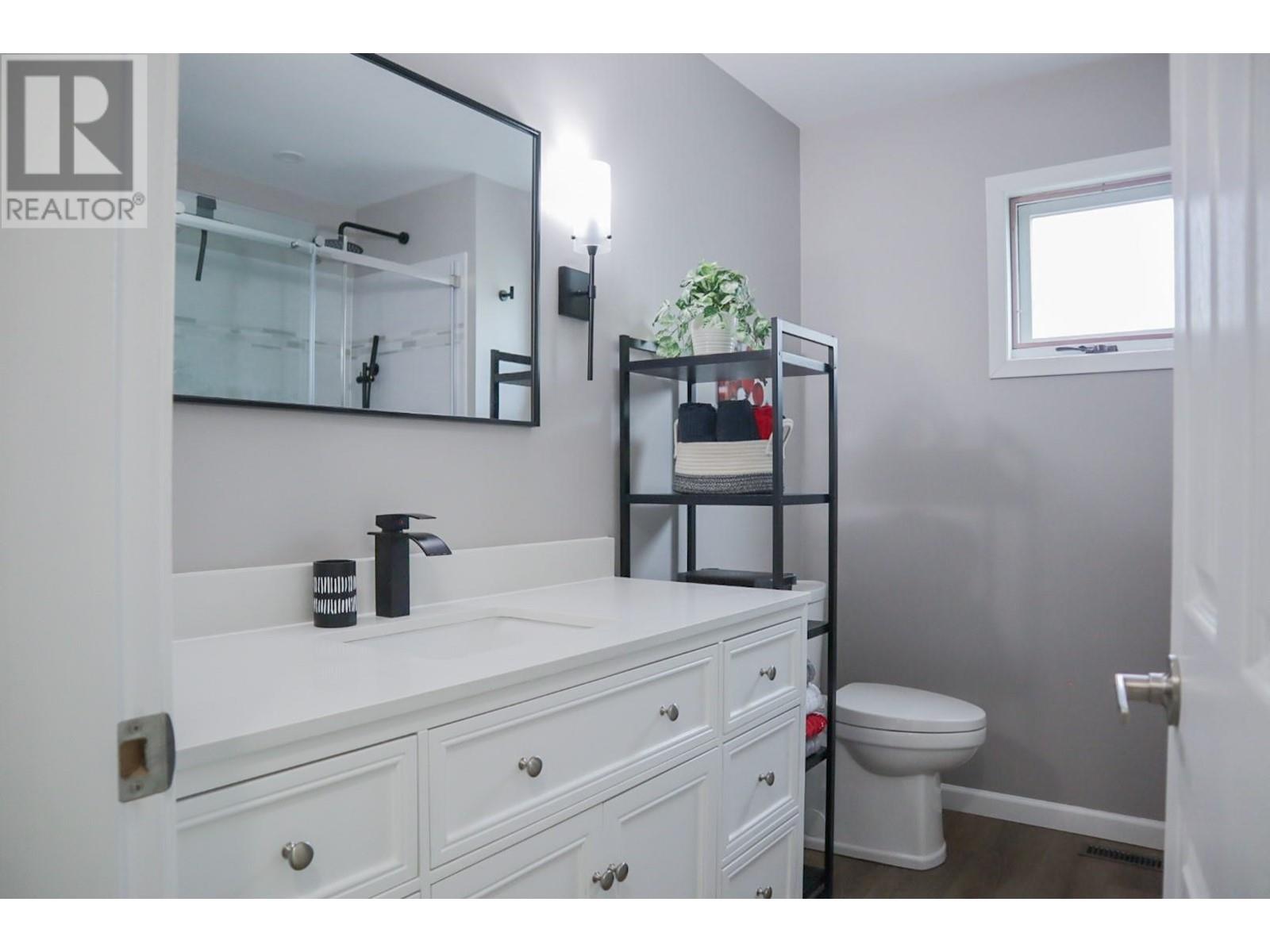 836 Burns Avenue, Warfield, British Columbia  V1R 2G1 - Photo 52 - 10345406