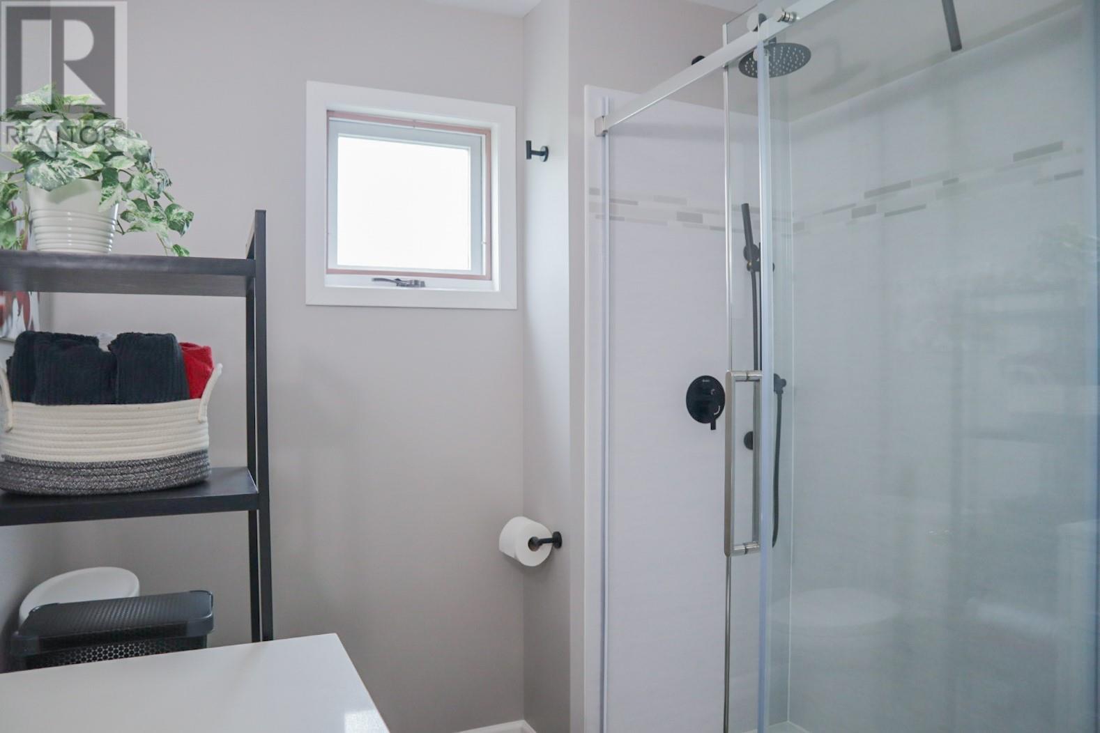 836 Burns Avenue, Warfield, British Columbia  V1R 2G1 - Photo 53 - 10345406