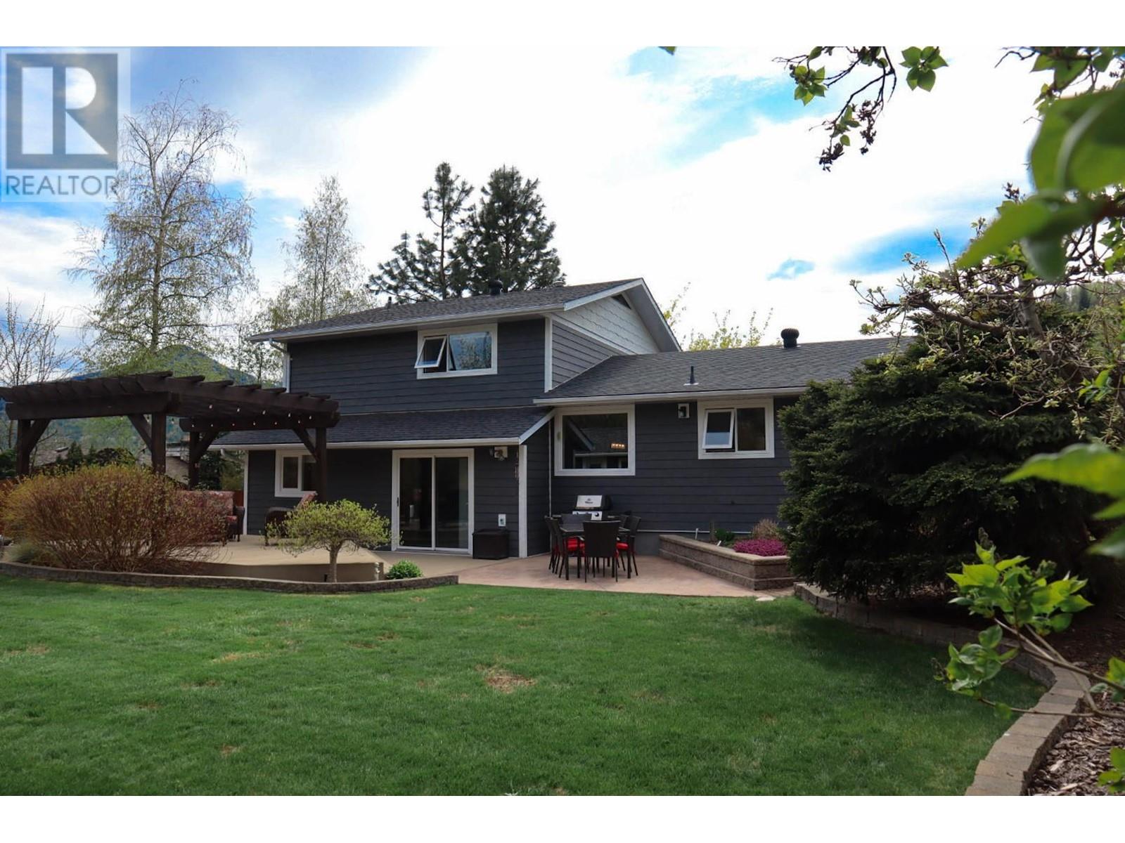 836 Burns Avenue, Warfield, British Columbia  V1R 2G1 - Photo 63 - 10345406