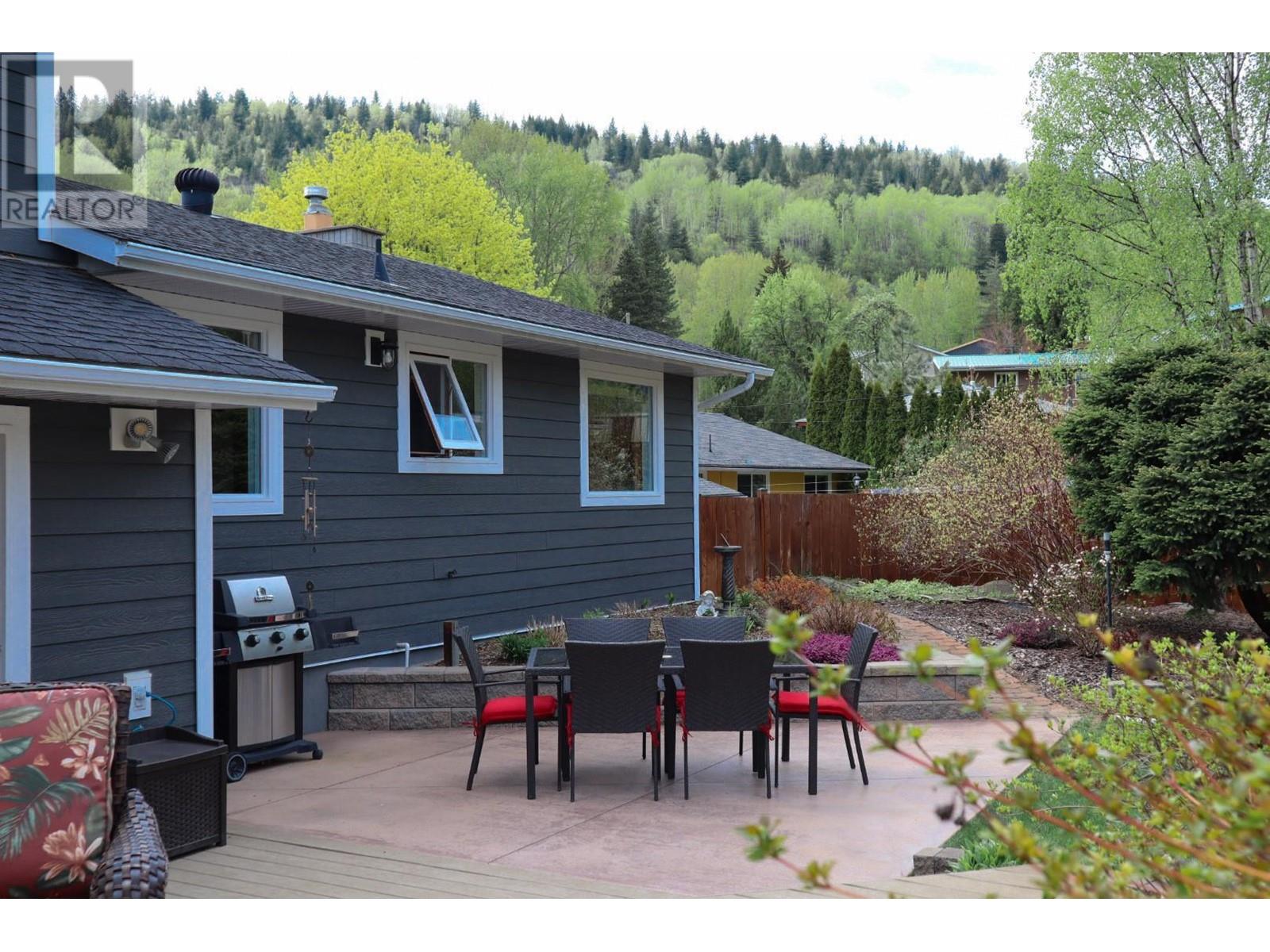 836 Burns Avenue, Warfield, British Columbia  V1R 2G1 - Photo 64 - 10345406