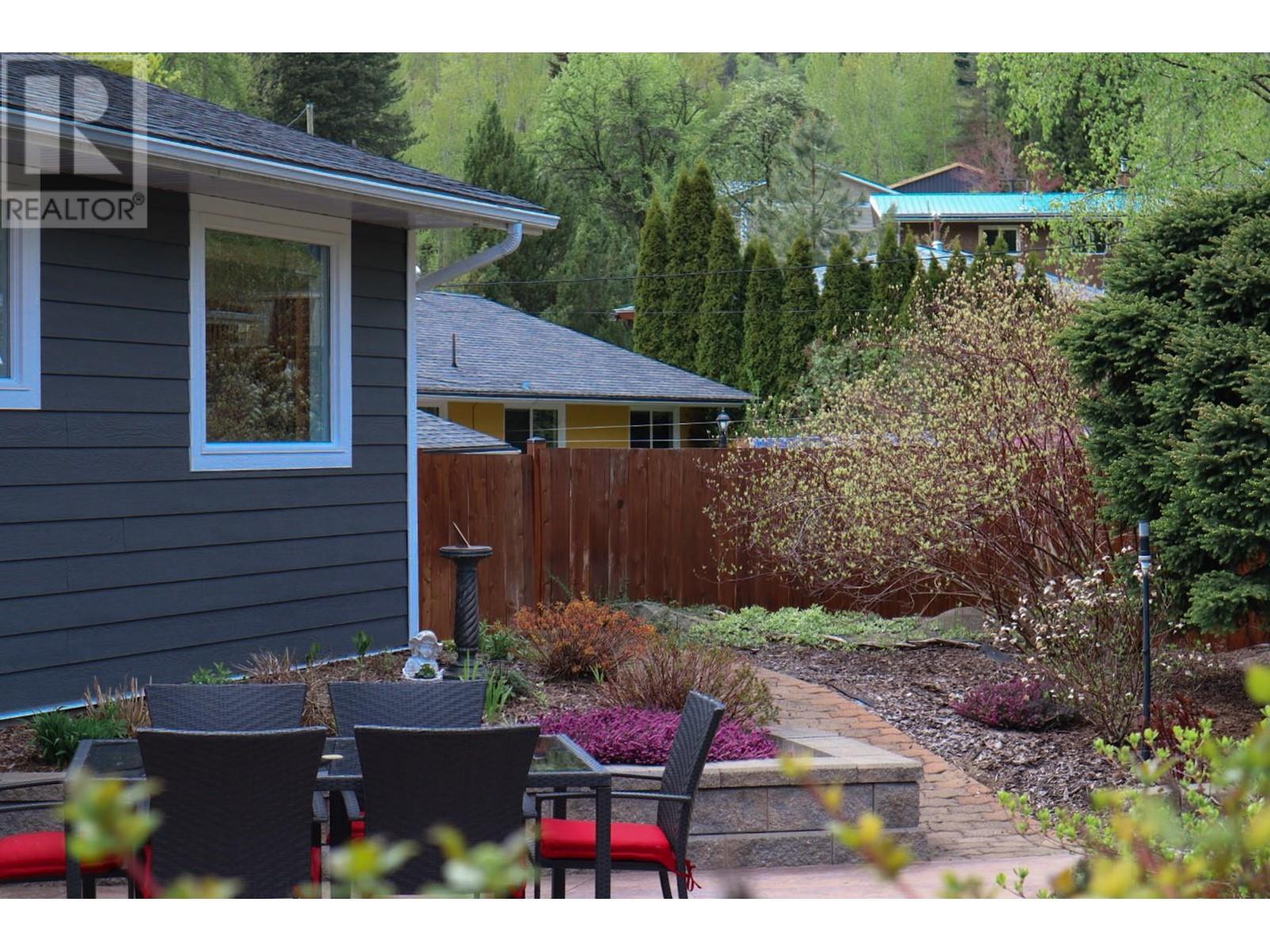 836 Burns Avenue, Warfield, British Columbia  V1R 2G1 - Photo 65 - 10345406