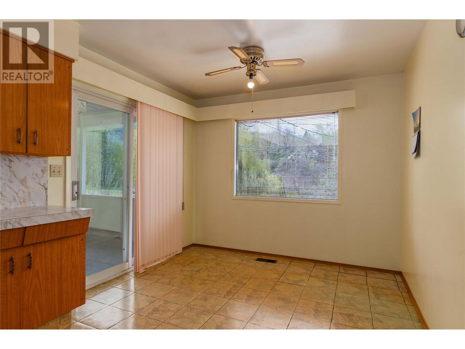 232 Haig Street, Warfield, British Columbia  V1R 2L9 - Photo 16 - 10344253