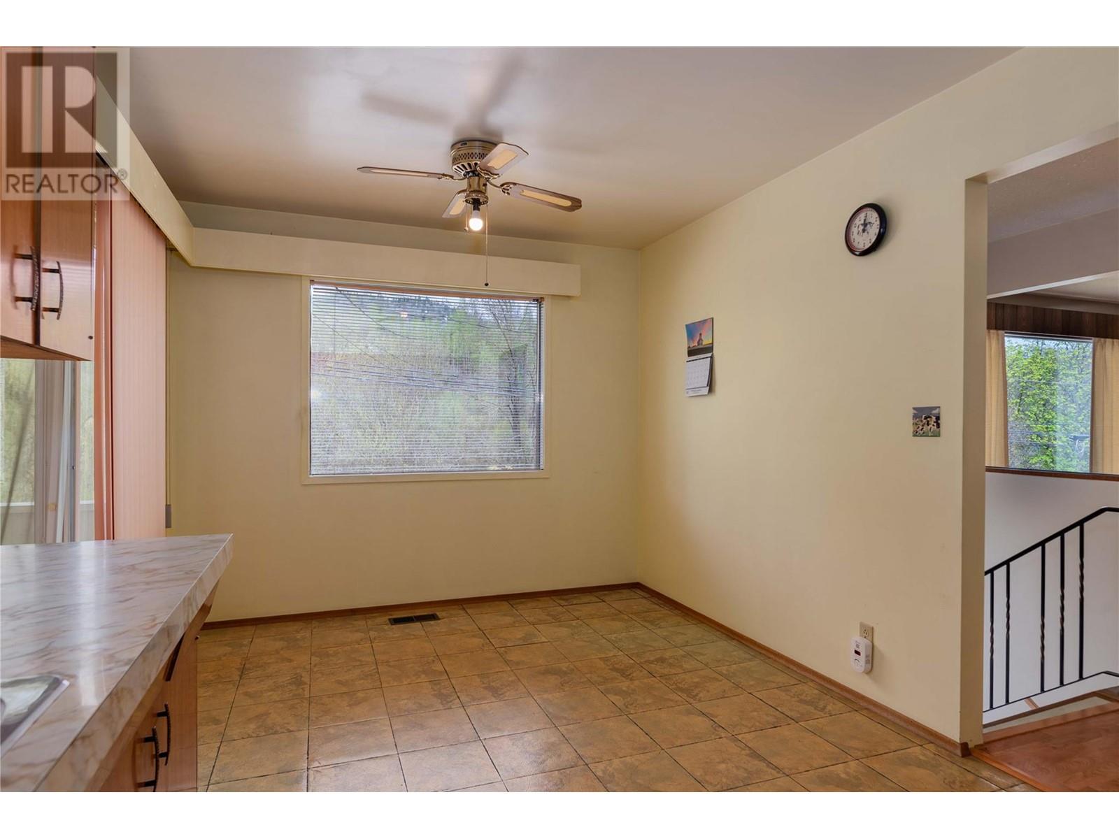 232 Haig Street, Warfield, British Columbia  V1R 2L9 - Photo 17 - 10344253