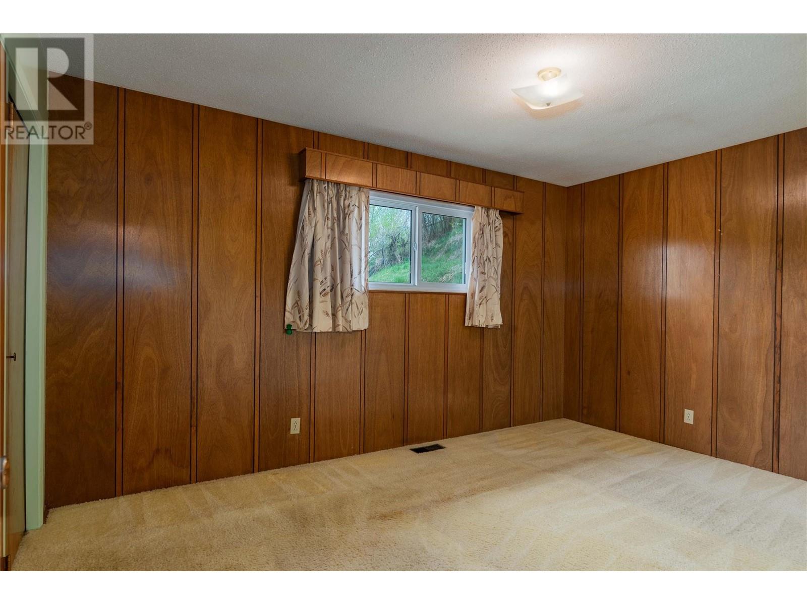 232 Haig Street, Warfield, British Columbia  V1R 2L9 - Photo 22 - 10344253