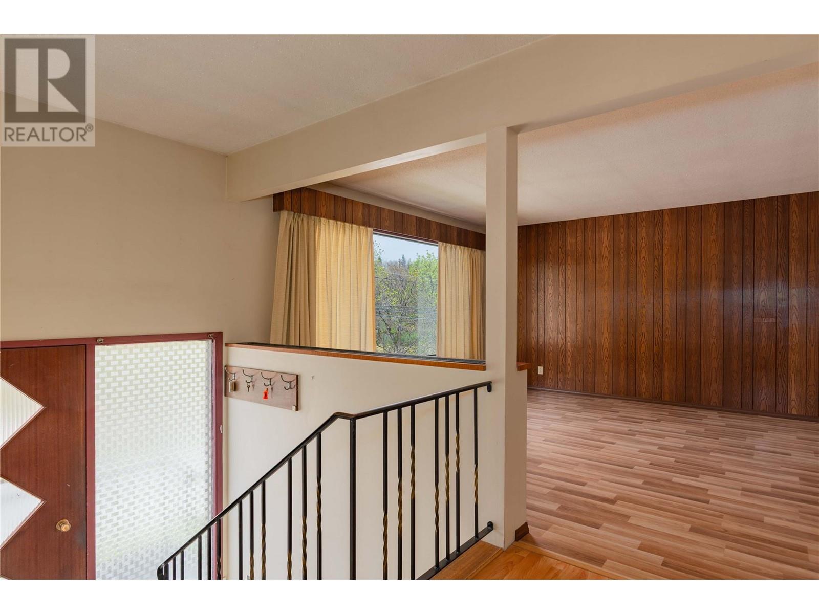 232 Haig Street, Warfield, British Columbia  V1R 2L9 - Photo 7 - 10344253