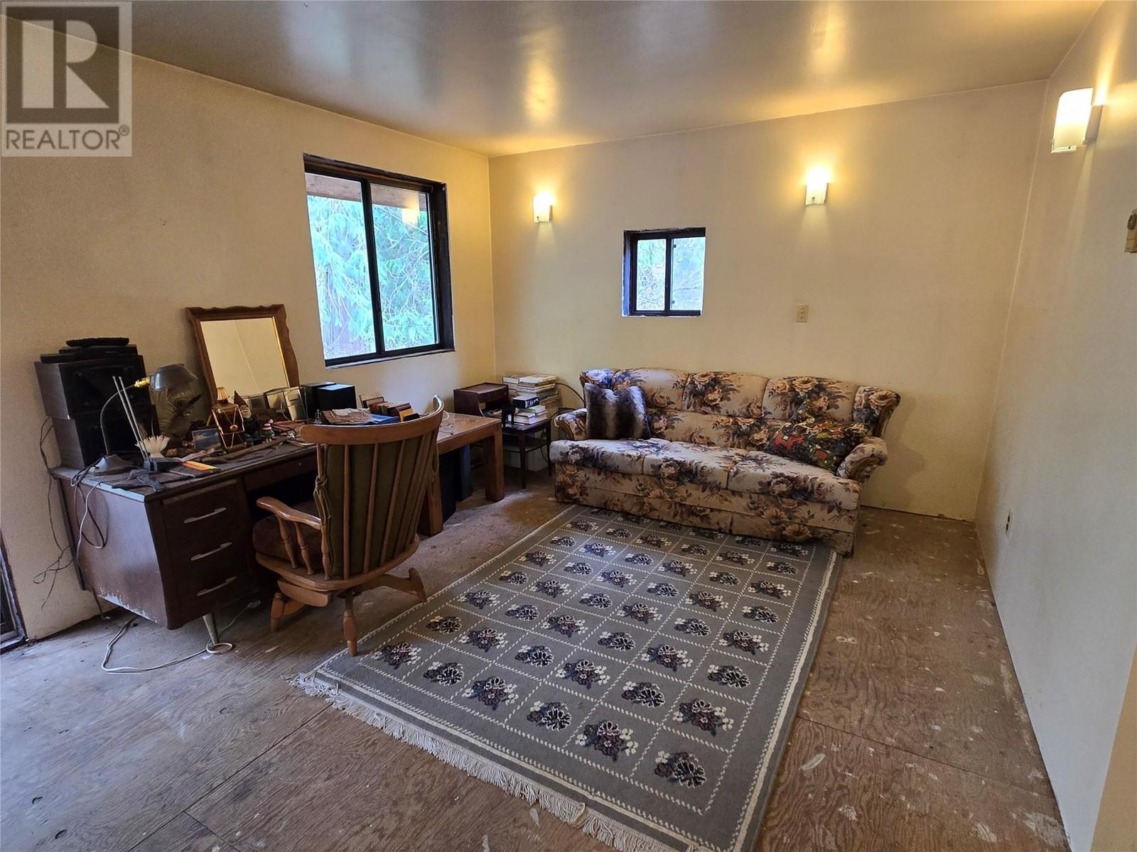 6268 Picard Road, Appledale, British Columbia  V0G 2J0 - Photo 14 - 10345836